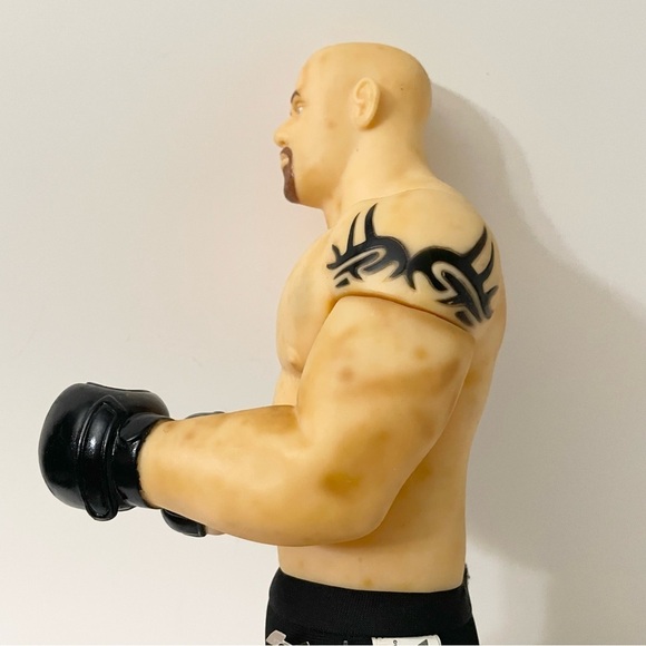 Vintage 1999 WCW Play By Play Goldberg" 18"  Plush Action Figure - Picture 7 of 16